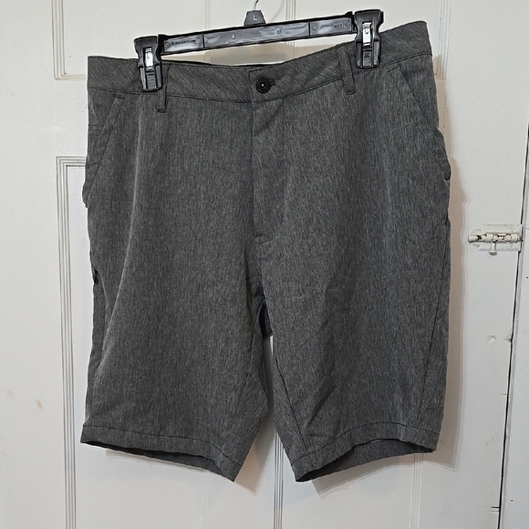 Kenneth COLE Shorts Redone From Trousers It Appears. 33 WAIST. MENS. SEE DESCRIP - Picture 1 of 6